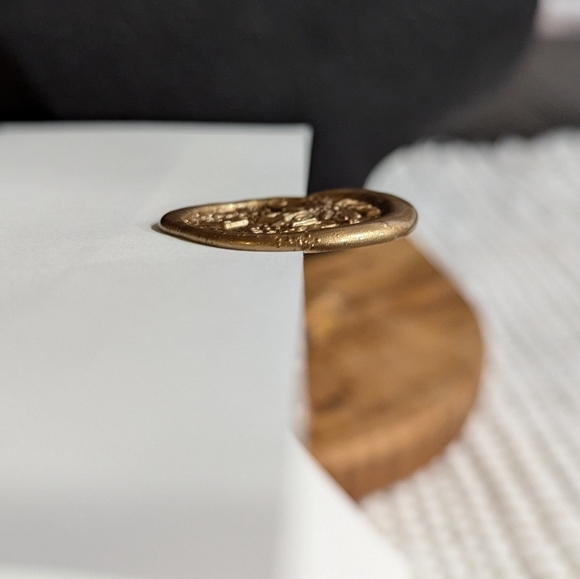 10 Premade Half Wax Seal Envelope Authentic Hand-Poured Adhesive Gold Foil 5x7 - Picture 4 of 5